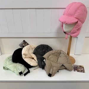 Winter ultra-light windproof trapper hat for men and women with warm ear flaps in multi colors
