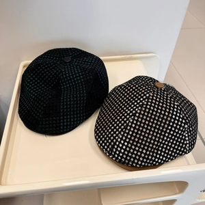 Casquette gavroche pour femme style britannique en laine mélangée à carreaux vintage