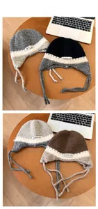 Détails de bonnets à oreillettes en crochet faits main en divers coloris mixtes