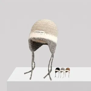 Bonnet en Tricot au Crochet à la Main pour Femmes avec Cache-oreilles Color Block Bonnet d Hiver Chaud avec Rubans