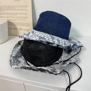 Chapeau bob en jean vintage avec bordure en dentelle florale et cordon réglable