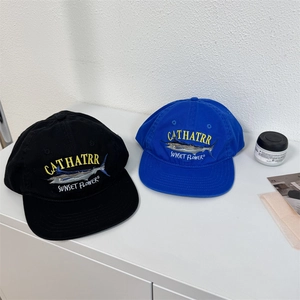 Retro washed cotton baseball cap with swordfish embroidery in black and royal blue colors