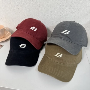 Classic baseball caps with B embroidery in burgundy, grey, black, and olive green