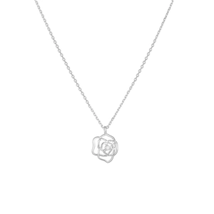 Détail du collier pendentif rose évidée en argent avec pierre de zircon brillante