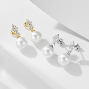 Elegant S925 silver four-leaf clover pearl drop earrings with zircon in gold and silver
