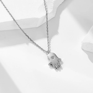 Collier Main de Fatma en argent 925 avec pierre de zircon sur chaîne minimaliste