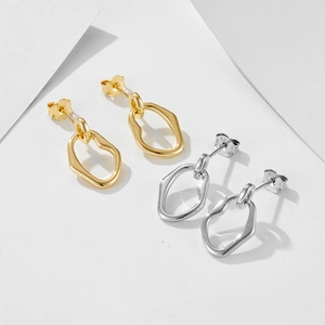 Minimalist S925 sterling silver irregular geometric hoop earrings in gold and silver