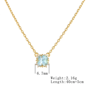 Detail view of 925 silver necklace with 6.7mm topaz pendant and chain dimensions