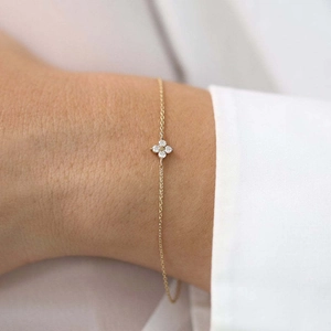 Minimalistisches S925 Silber Kleeblatt Armband mit Zirkonia an goldener Kette