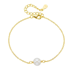 Minimalist S925 sterling silver pearl bracelet in 18K gold finish with adjustable chain