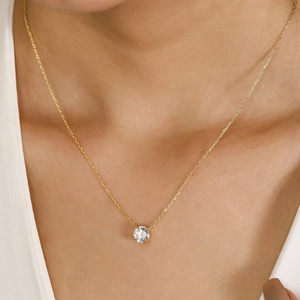 Collier minimaliste en argent S925 avec pendentif zircon rond sur chaîne dorée pour femme