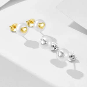 Elegant S925 sterling silver heart-shaped natural pearl stud earrings in gold and silver