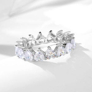 S925 sterling silver heart-shaped cubic zirconia eternity ring for women in cold tone