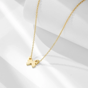 Minimalist s925 silver golden butterfly pendant necklace with elegant O-chain