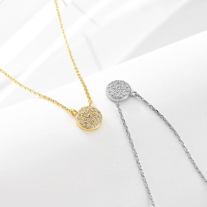 Colliers en argent 925 avec pendentifs ronds pavés de zircons en versions dorée et argent