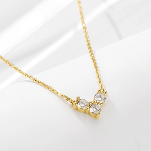 Collier Pendentif Cœur en Argent Sterling 925 Minimaliste Incrusté de Strass Forme en V Plaqué Or Argent Bijoux pour Femmes