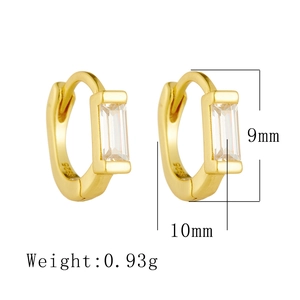 Detail of S925 silver hoop earring with rectangular zircon and 9mm size measurement