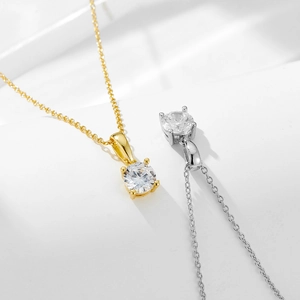 Elegant 925 sterling silver four-prong round zircon necklaces in gold and silver finish
