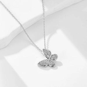Collier avec pendentif papillon en argent sterling S925 serti de pierres de zircone
