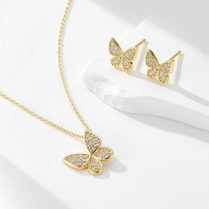 Détail du parure collier et boucles d'oreilles papillon en argent s925 avec zircons