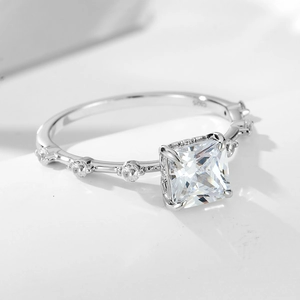 S925 sterling silver princess cut square zircon ring with elegant polished finish