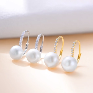 Elegant 925 Sterling Silver Freshwater Pearl Leverback Earrings For Women French Style Rhinestone Inlaid Drop Earrings Wedding Jewelry Gift