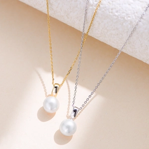 Elegant S925 sterling silver necklaces with natural freshwater pearls in gold and silver