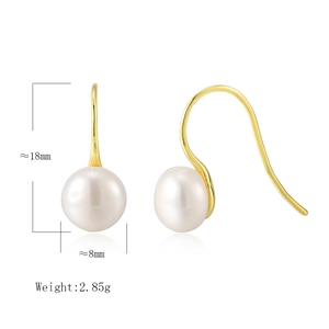 Detailed view of 8mm freshwater pearls on S925 silver hooks with 18mm height dimension