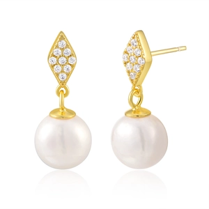 Elegant S925 silver geometric diamond earrings with natural round pearls in gold finish