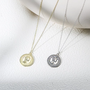 S925 sterling silver Elizabeth II relief coin necklaces in gold and silver set