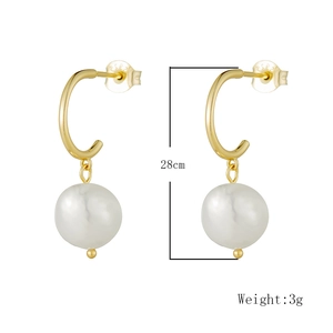 Detail of S925 sterling silver earring with dimensions, weight and baroque pearl