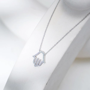 Funkelnde S925 Sterlingsilber Hamsa Hand Kette mit Pavé-Kristallen und feiner Gliederkette