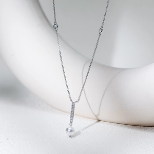 S925 sterling silver necklace featuring a geometric zircon bar and white pearl pendant