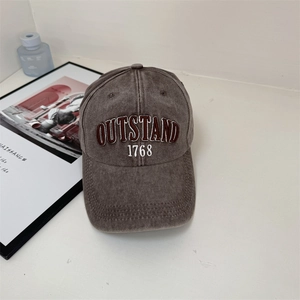 Casquette baseball vintage délavée gris foncé avec broderie Outstand 1768 et bord large