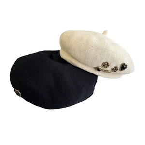 Japanese style breathable knit beret hats in black and beige with vintage metal buttons