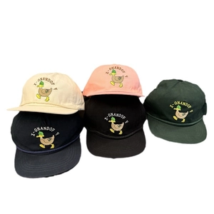 Cartoon duck embroidered flat brim baseball caps in five casual street style colors