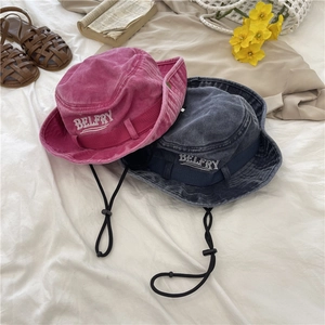 Chapeaux de randonnée en coton délavé rose et anthracite avec cordon de serrage réglable