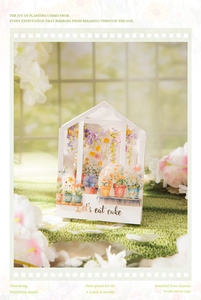 Vue détaillée d'une carte 3D avec design de maison blanche et fleurs de jardin en papier