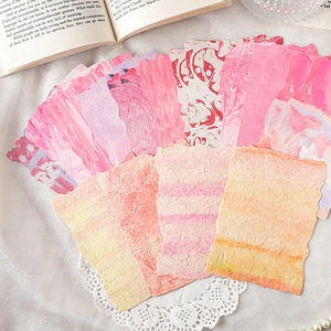 Papel de scrapbooking acuarela con patrones de mariposas y flores en relieve