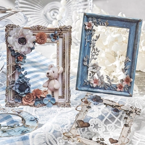 Cadres photo 3D vintage avec motifs floraux, petits ours et détails de collage en relief