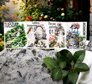 Gros plan détaillé du ruban PET jardin plié avec illustrations florales sur roche grise