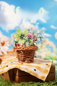 Iridescent clover floral stickers with shell light effect in a mini woven basket