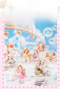 Dettaglio di adesivi PET ragazza vintage e orsetto per decorazione scrapbooking