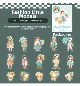 Dettaglio macro di adesivi in PET con 15 motivi di ragazze alla moda e orsetti