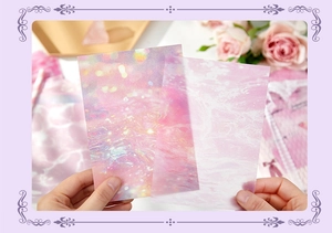 Makro-Detail von verträumtem rosa Aquarell-Dekopapier für DIY-Scrapbooking-Handwerke