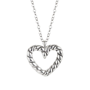 Minimalist S925 sterling silver heart pendant necklace with twisted rope texture and chain