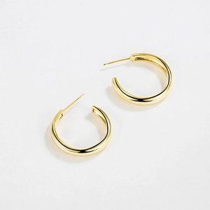 Boucles d'oreilles créoles en C en argent sterling S925 plaqué or avec finition polie