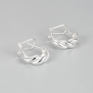 Elegant geometric S925 sterling silver twist rope earrings with dynamic wave design