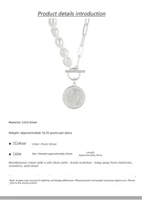 Détail du collier à pendentif pièce en argent S925 avec perles baroques et fermoir