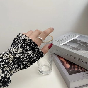 Irregular textured S925 sterling silver open ring with a unique crumpled foil design